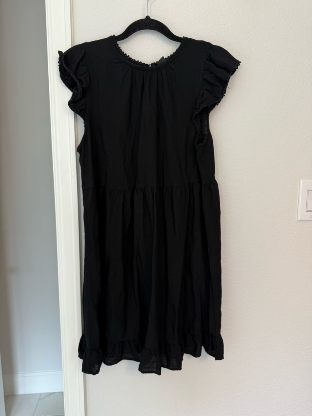 wild fable Black Ruffle-Sleeve Dress
